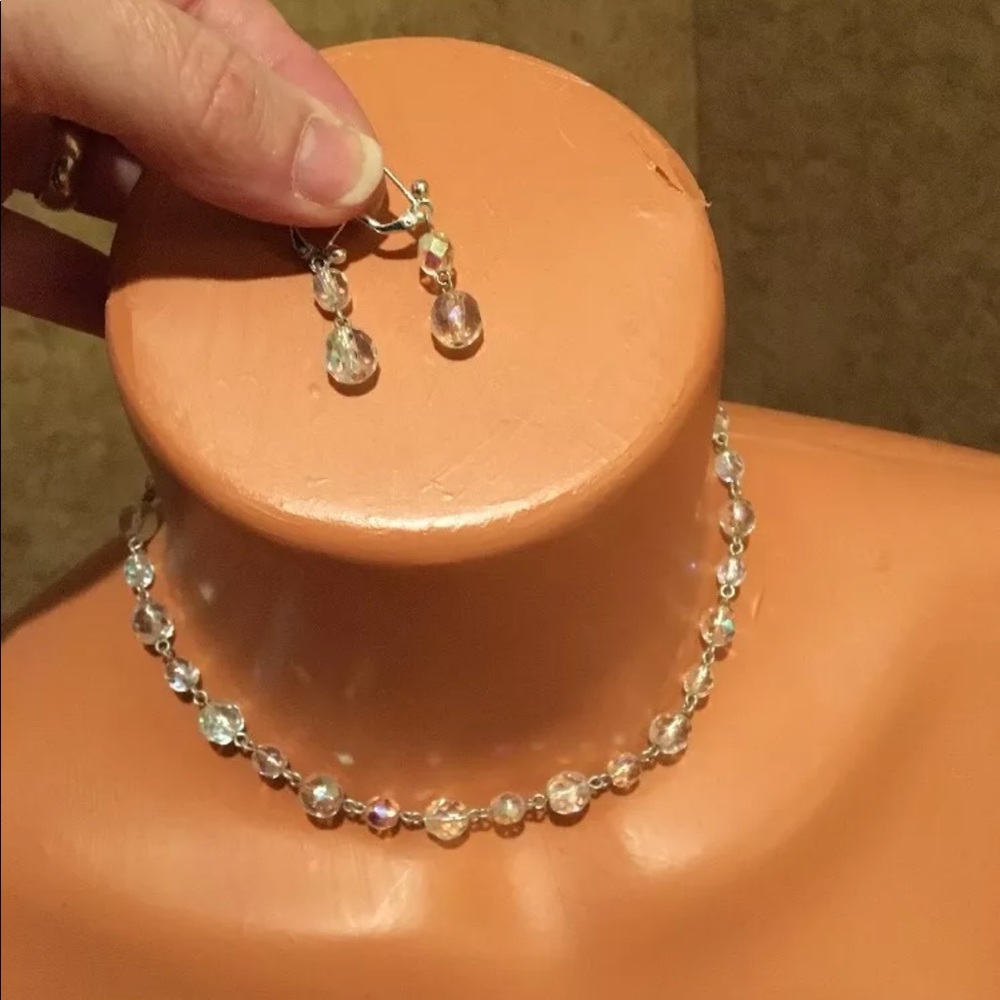 CAROLEE 2p Set Clear Neutral Crystal Necklace Earrings NWOT $75